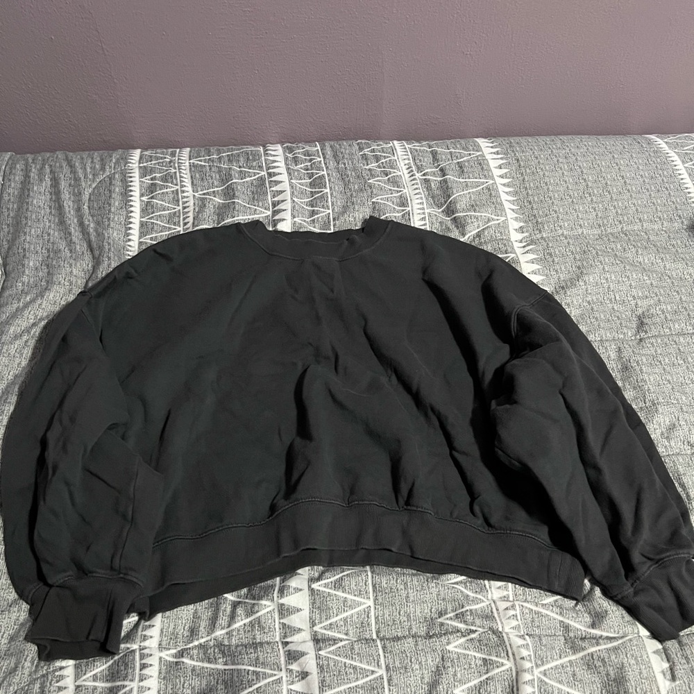 Old Navy cropped crew neck